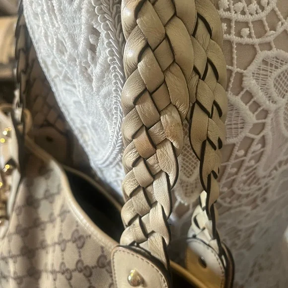 Gucci Beige and Brown Shoulder Bag - Picture 9 of 13